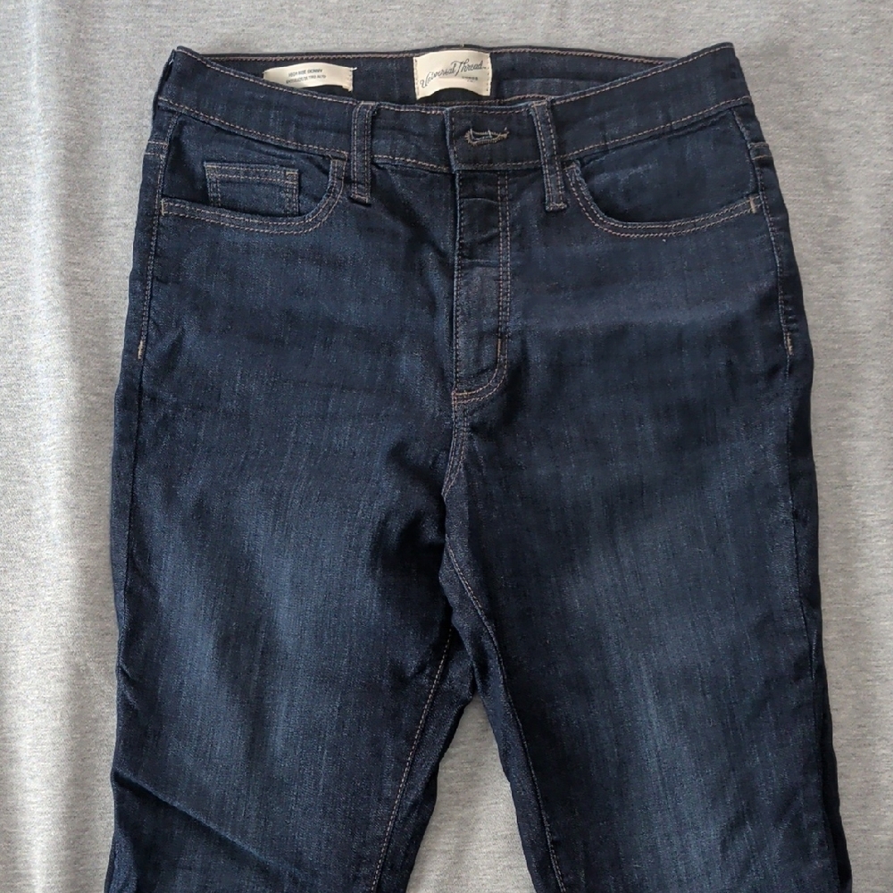 Universal Thread Light Blue Denim Jeans with Brown Stitching